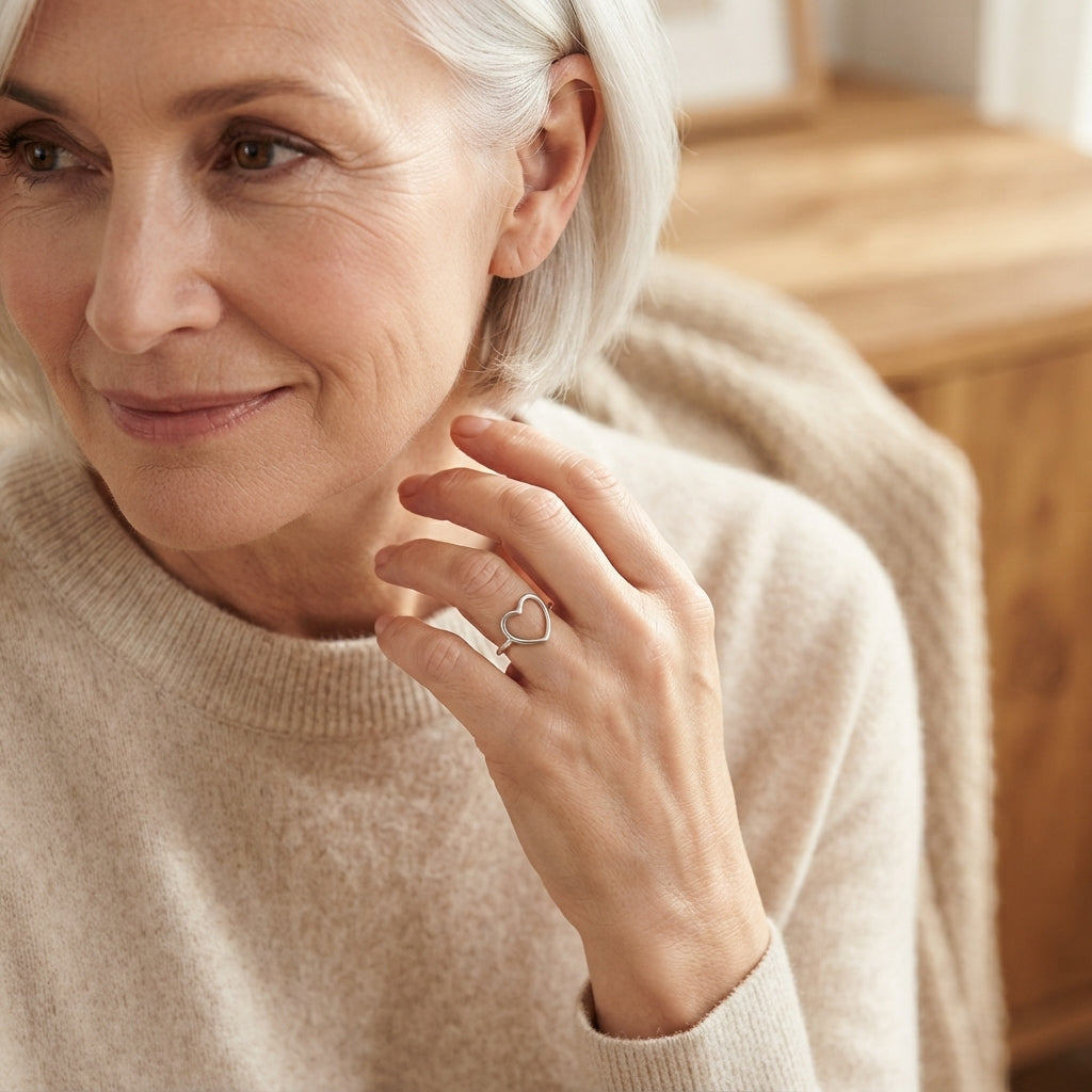 The Entwined Hearts Ring